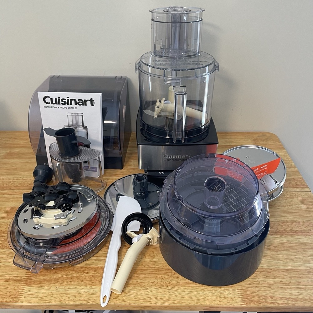 Cuisinart Custom 14 Cup Food Processor DFP-14N Case, Covers, papers, Much More